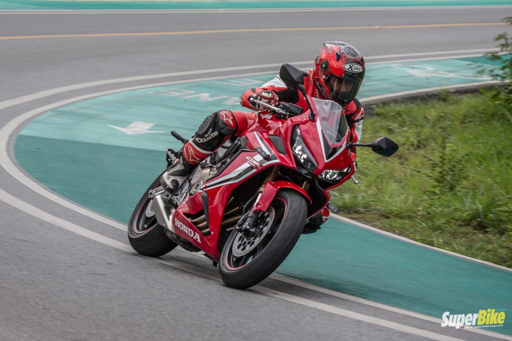 Honda CBR650R (2019)