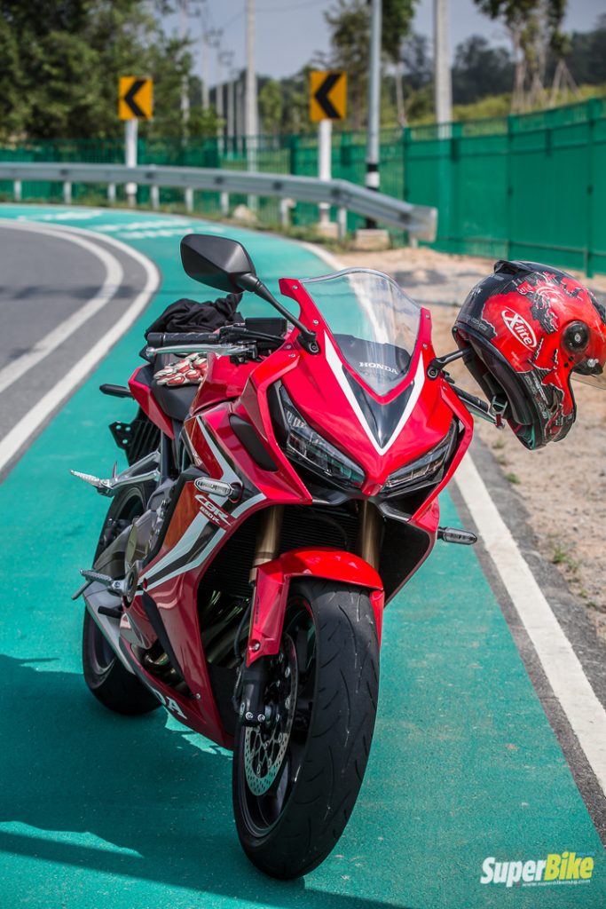 Honda CBR650R (2019)