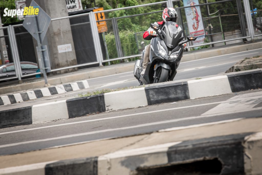 รีวิว Honda Forza 350