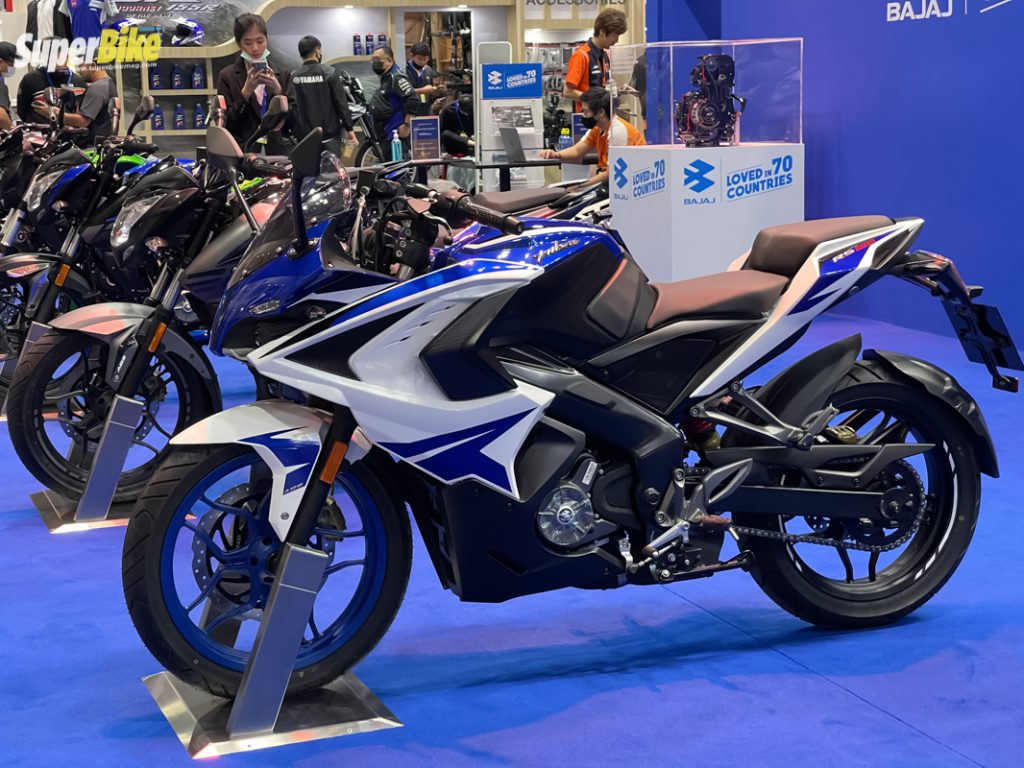 Bajaj ออกโปร