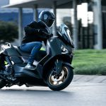 Yamaha XMAX 300 2023-32