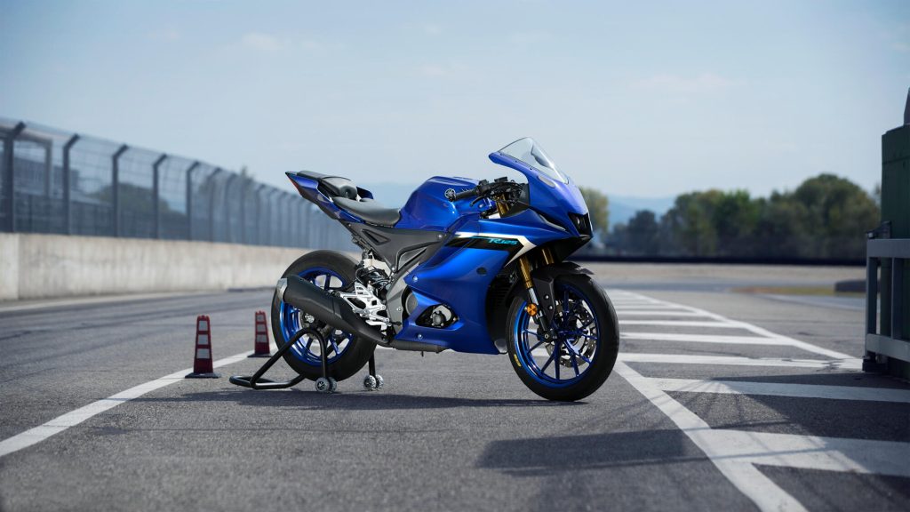 2025 YAMAHA YZF-R125