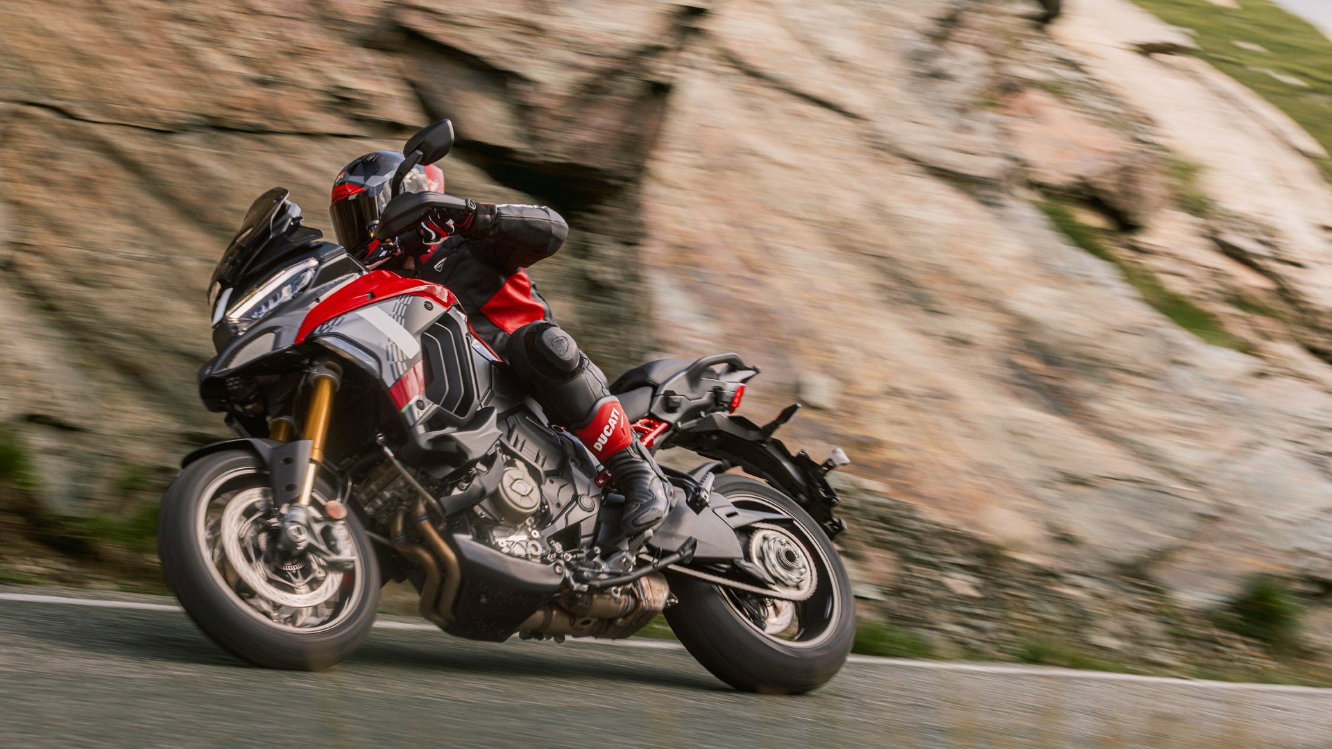 2025 Multistrada V4 Pikes Peak